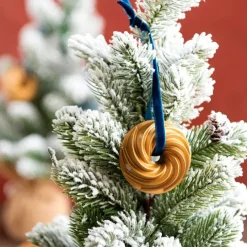 Adorno árbol navidad molde bundt Heritage dorado - Nordic Ware