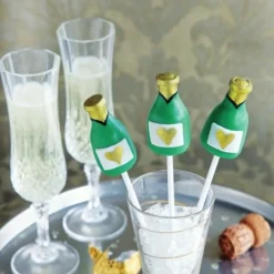 Cake pops, bizcochos con palito - Helen Attridge y Abby Foy - Blume