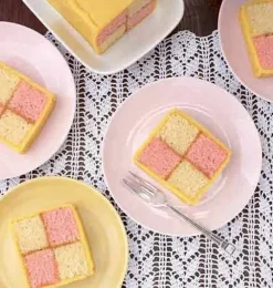 Clandestine Cake Club - Lynn Hill - Editorial Juventud