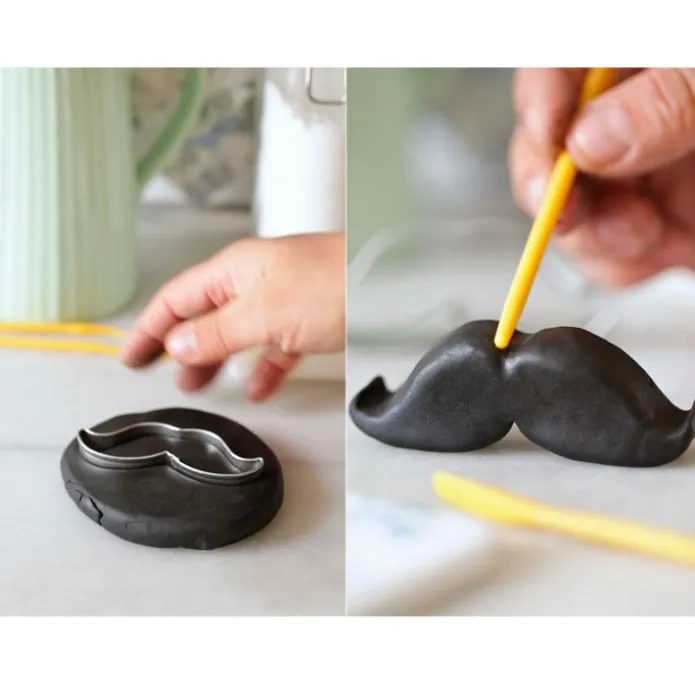 Cortador bigote 11 cm - Wilton