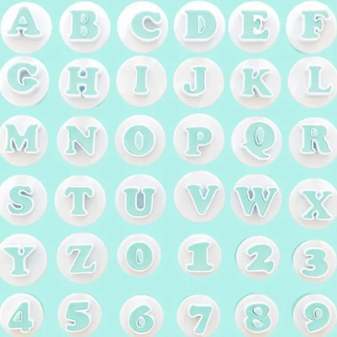 Cortadores con expulsor números y letras mayúscula (36) - ScrapCooking