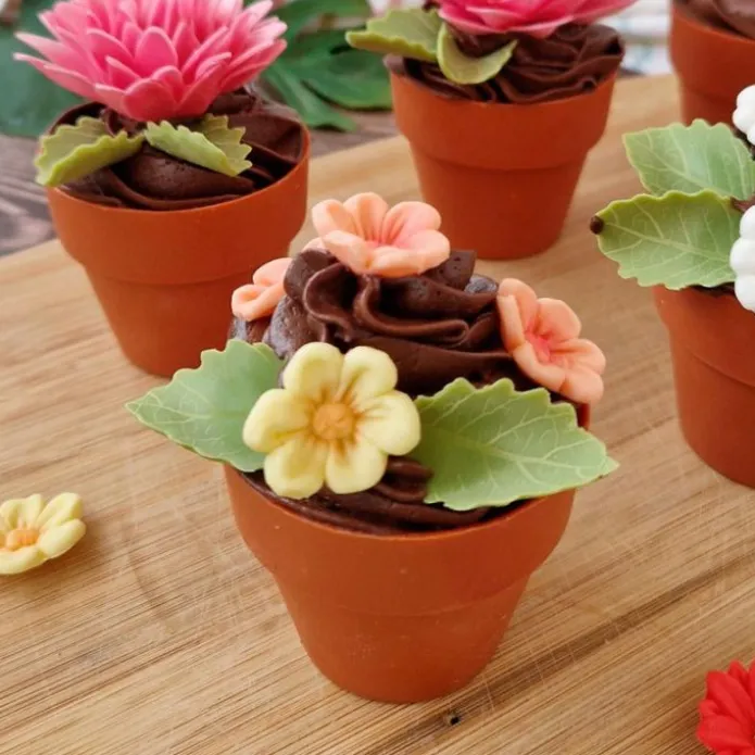 Flores amarillas y hojas de azúcar (13) - Sin gluten - Dekora