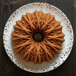 Molde Crystal Bundt Pan - Nordic Ware