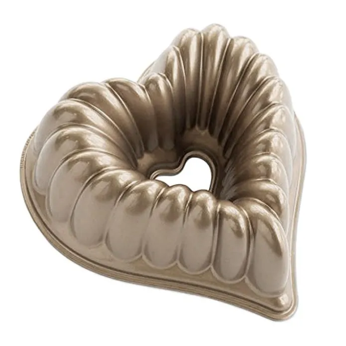 Molde Elegant Heart Bundt - Nordic Ware