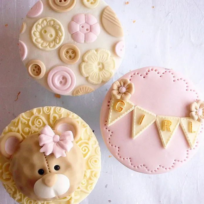 Molde para fondant Bunting Alphabet - Katy Sue Designs