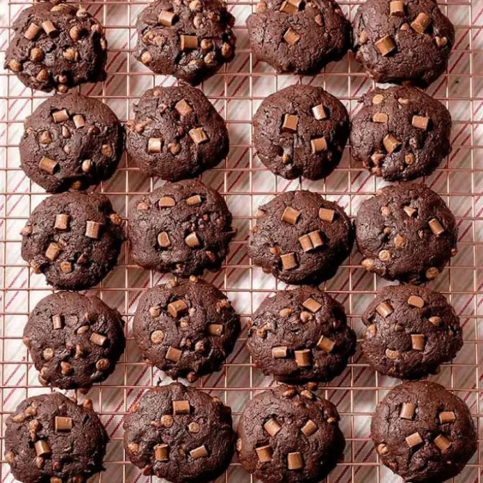 Pedacitos de chocolate con leche 350 g - Funcakes