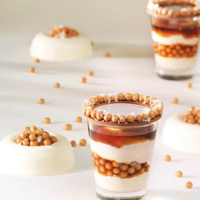 Perlas crujientes de chocolate con caramelo Crispearls Mona Lisa 800 g - Callebaut