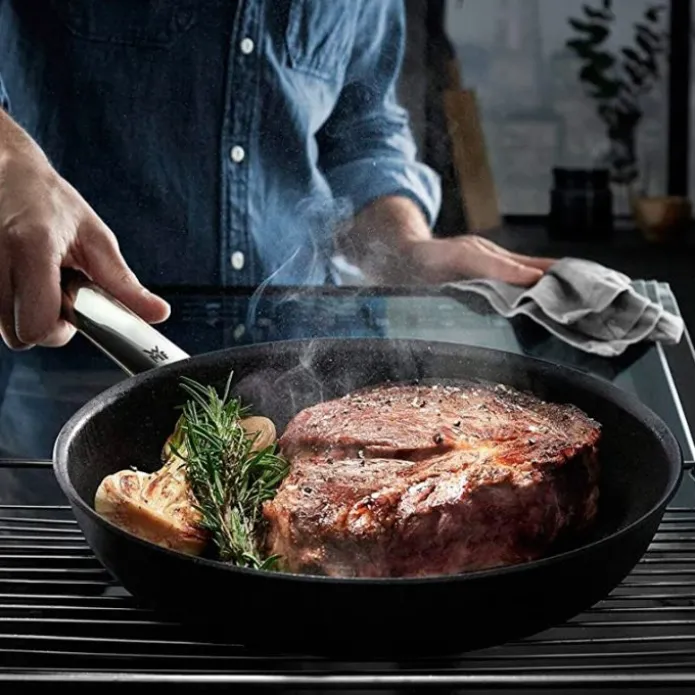 Sartén antiadherente Steak Profi 28 cm - Aluminio fundido - WMF + REGALO bolsa conservación