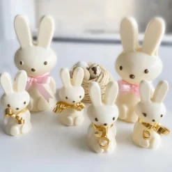 Set de moldes para chocolate conejos de Pascua sentados 3D 7,5 cm