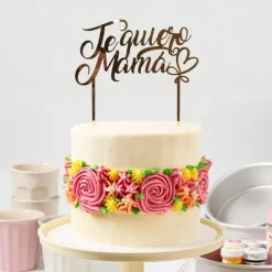 Topper Te quiero mamá con corazón acrílico dorado efecto espejo 15 cm